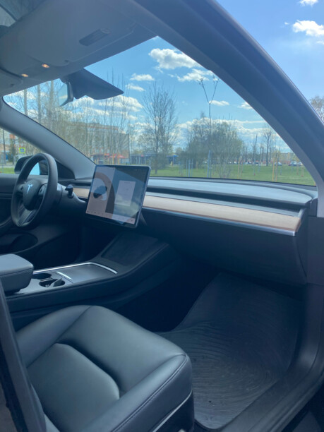 Tesla Model 3, 2021 г.