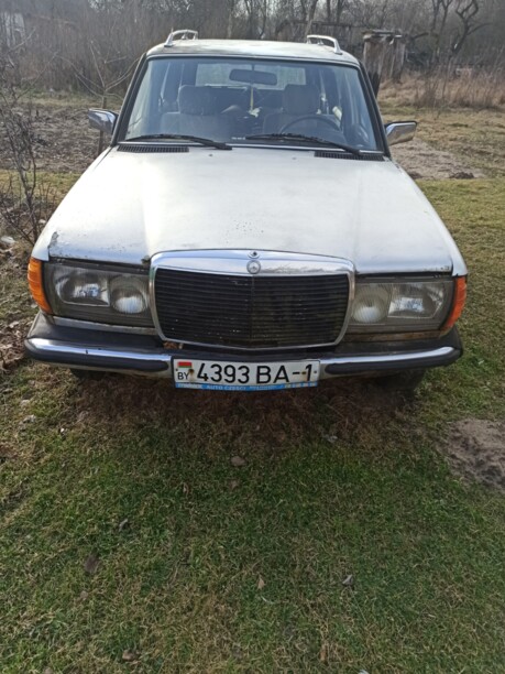 Mercedes-Benz E-Класс W123, 1983 г.