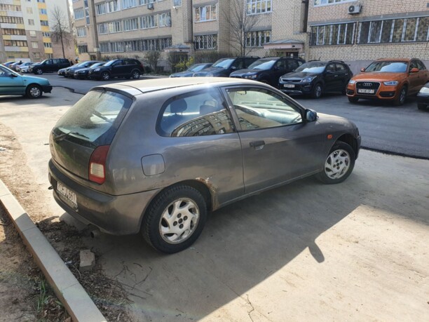 Mitsubishi Colt V, 1998 г.