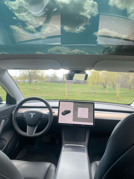 Tesla Model 3, 2021 г.