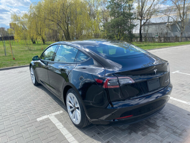 Tesla Model 3, 2021 г.