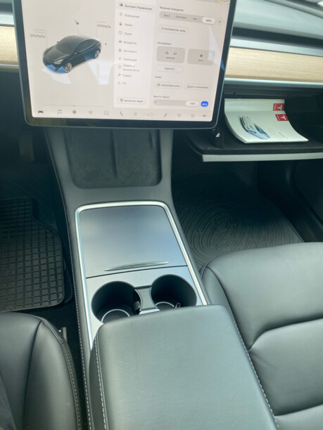 Tesla Model 3, 2021 г.