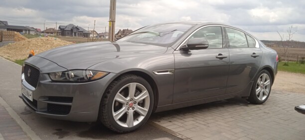 Jaguar XE I, 2016 г.