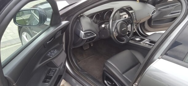Jaguar XE I, 2016 г.
