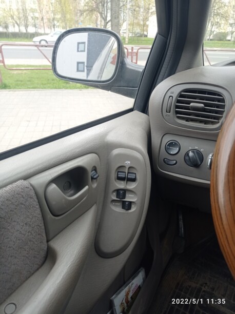 Dodge Grand Caravan IV, 7 мест, 2001 г.
