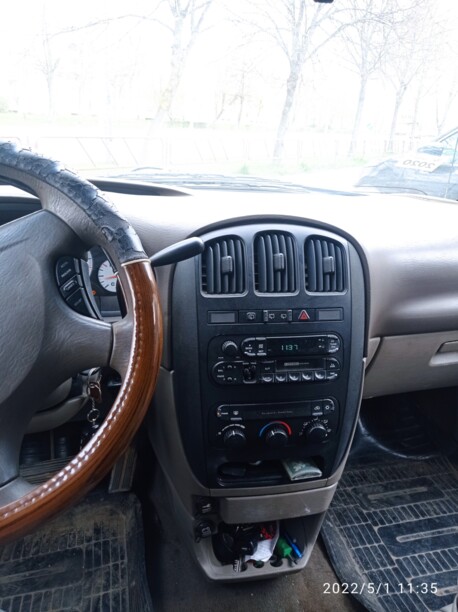 Dodge Grand Caravan IV, 7 мест, 2001 г.