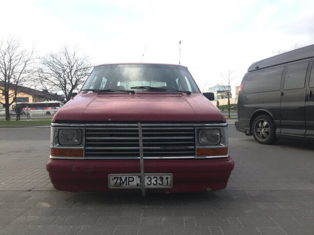 Chrysler Voyager I, 7 мест, 1989 г.