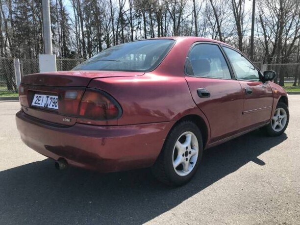 Mazda 323F, 1998 г.