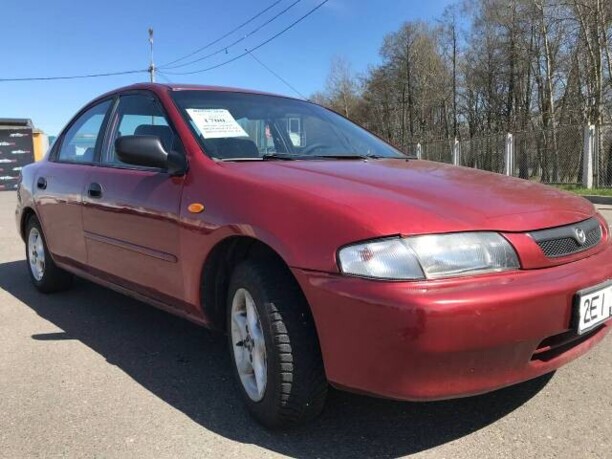 Mazda 323F, 1998 г.