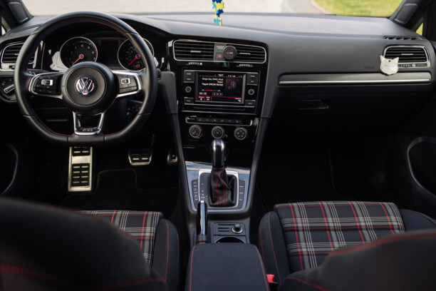 Volkswagen Golf GTI VII · Рестайлинг, 2020 г.