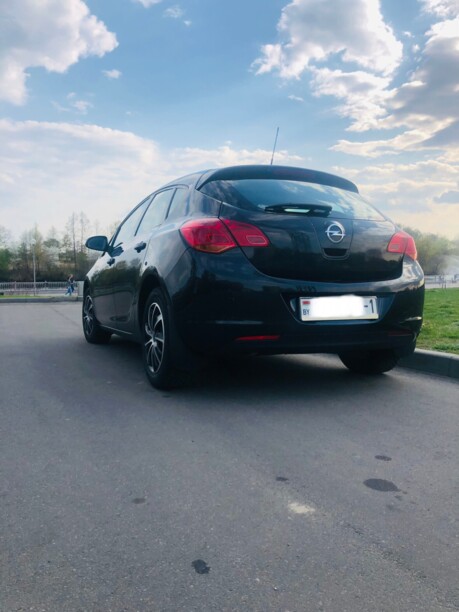 Opel Astra J, 2011 г.