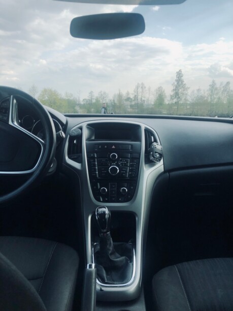 Opel Astra J, 2011 г.