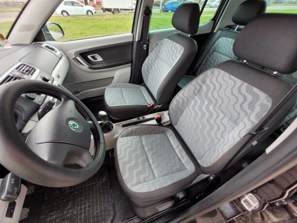 Skoda Fabia 5J, 2009 г.