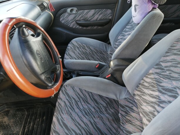 Kia Clarus I · Рестайлинг, 2000 г.