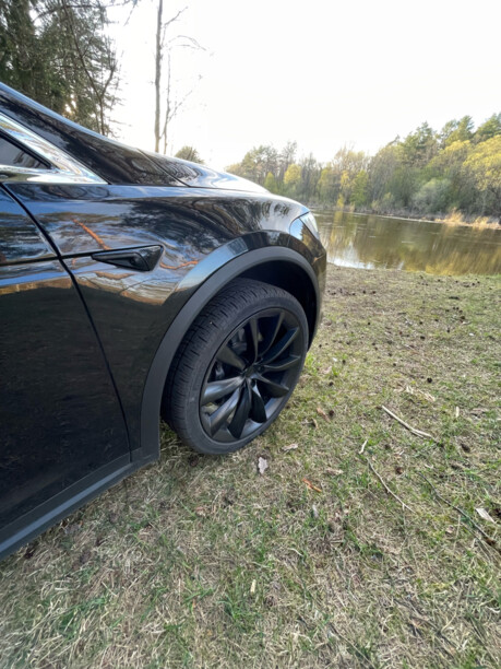 Tesla Model X, 7 мест, 2017 г.