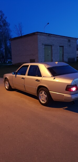 Mercedes-Benz E-Класс W124, S124, C124, A124, 1987 г.