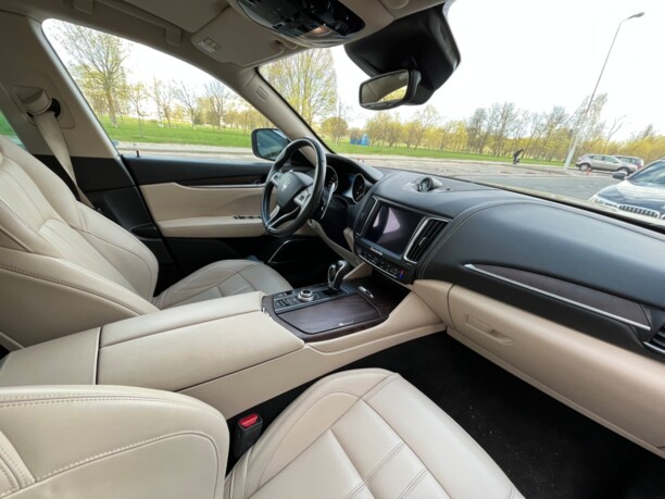 Maserati Levante I, 2017 г.