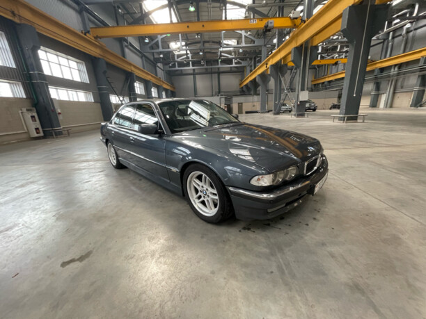 BMW 7 серия E38, 1999 г.