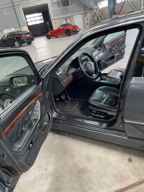 BMW 7 серия E38, 1999 г.