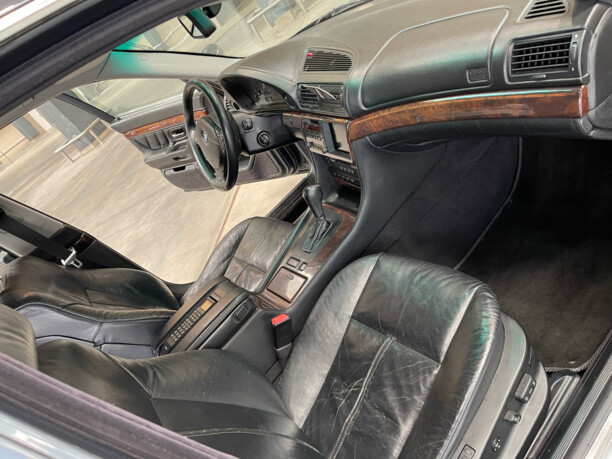 BMW 7 серия E38, 1999 г.