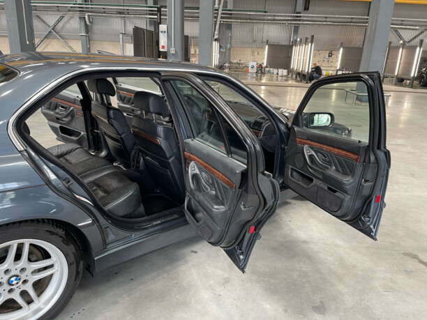 BMW 7 серия E38, 1999 г.