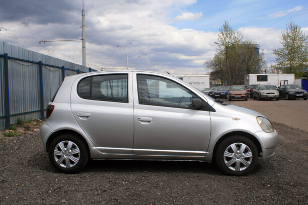 Toyota Yaris I (P1), 2002 г.