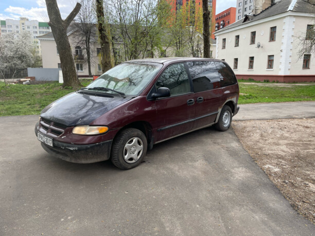 Dodge Caravan III, 7 мест, 1998 г.