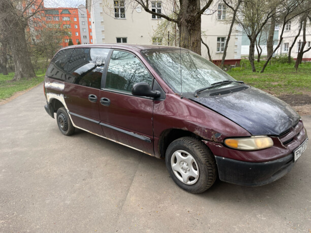 Dodge Caravan III, 7 мест, 1998 г.