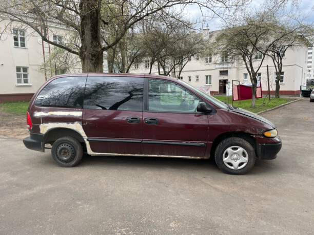 Dodge Caravan III, 7 мест, 1998 г.