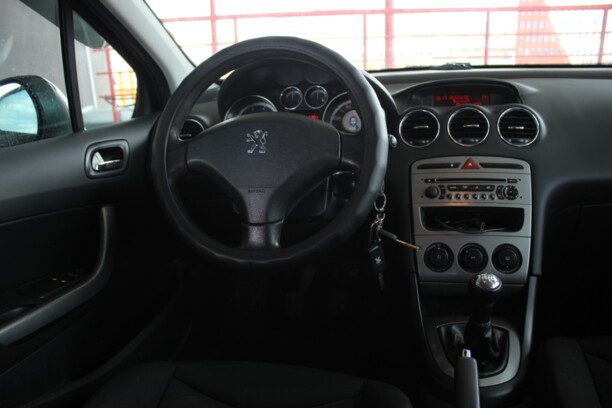 Peugeot 308 T7, 2011 г.