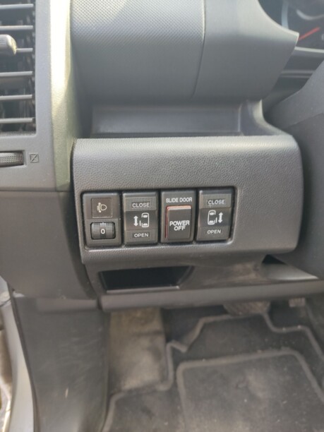 Mazda 5 I · Рестайлинг, 2008 г.