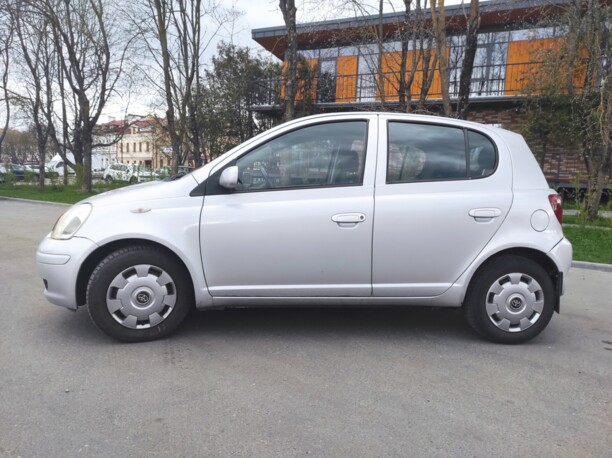 Toyota Yaris I (P1) · Рестайлинг, 2003 г.