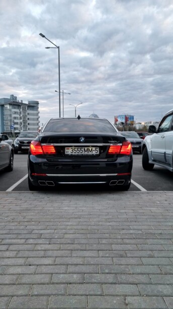BMW 7 серия F02 (Long), 2010 г.