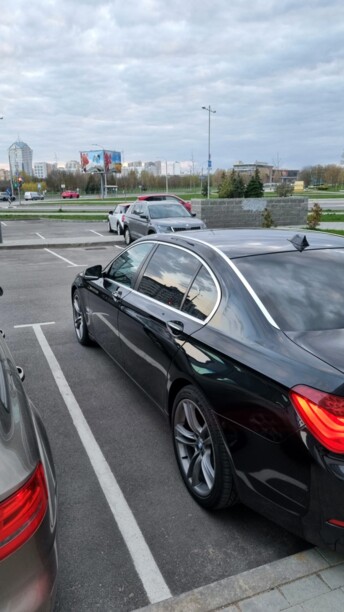 BMW 7 серия F02 (Long), 2010 г.