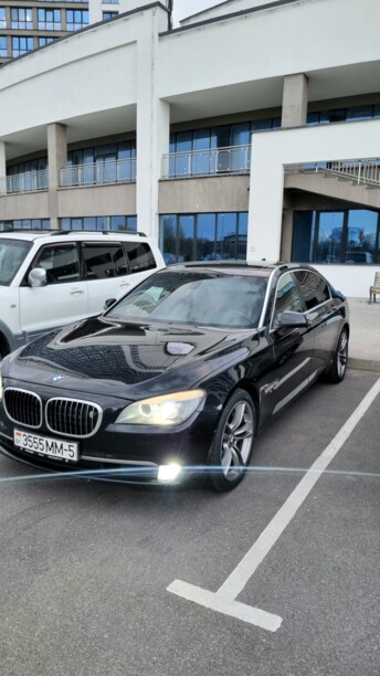 BMW 7 серия F02 (Long), 2010 г.
