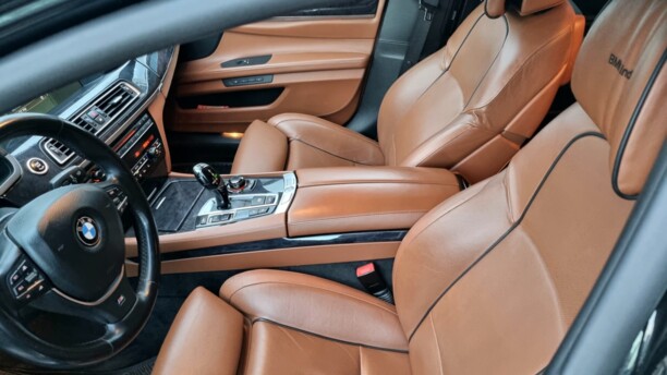 BMW 7 серия F02 (Long), 2010 г.