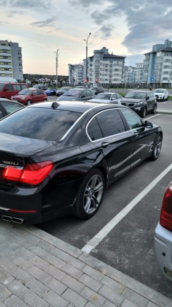 BMW 7 серия F02 (Long), 2010 г.