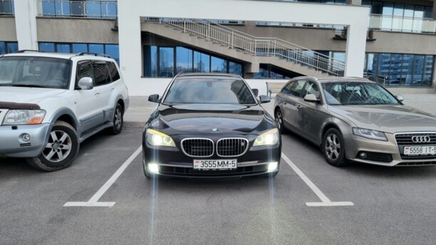 BMW 7 серия F02 (Long), 2010 г.
