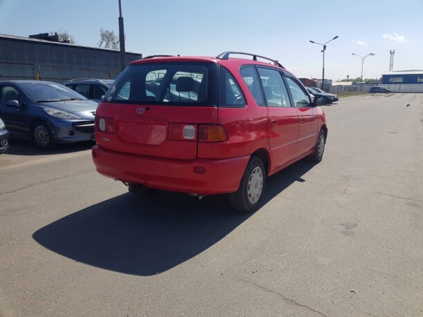 Toyota Picnic, 1999 г.
