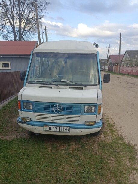 Mercedes-Benz T1 (207D-410D), 1994 г.