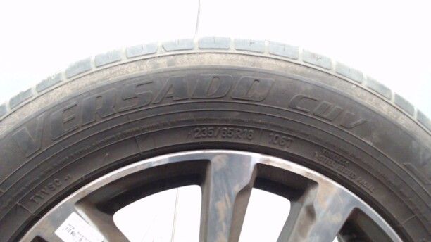 Легковые шины Toyo Versado 235/65 R18 2 шт.