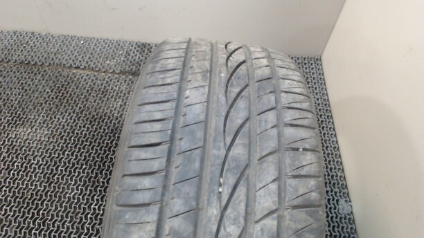 Легковые шины Sumitomo BC100 235/40 R18 1 шт.