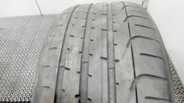 Легковые шины Pirelli P ZERO 255/40 R19 1 шт.
