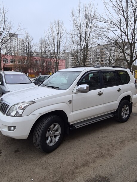Toyota Land Cruiser Prado J120, 7 мест, 2009 г.