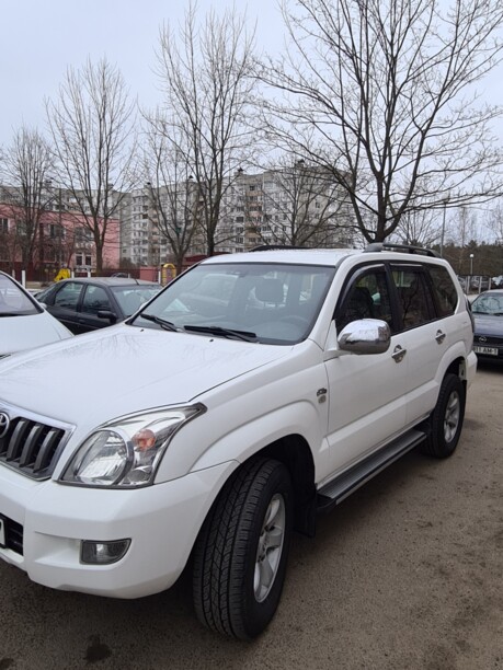 Toyota Land Cruiser Prado J120, 7 мест, 2009 г.