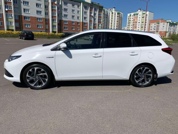 Toyota Auris II (E180) · Рестайлинг, 2016 г.