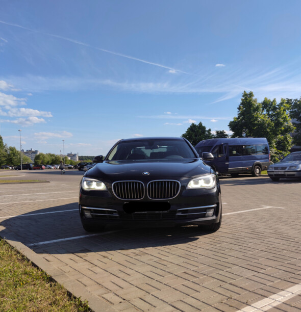 BMW 7 серия F02 (Long) · Рестайлинг, 2015 г.