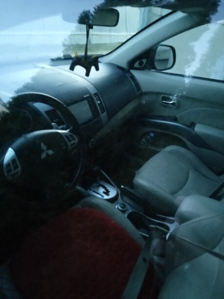Mitsubishi Outlander XL, 7 мест, 2008 г.