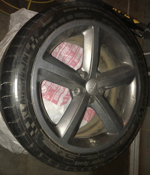 Audi 8x18 5x112 4 шт.