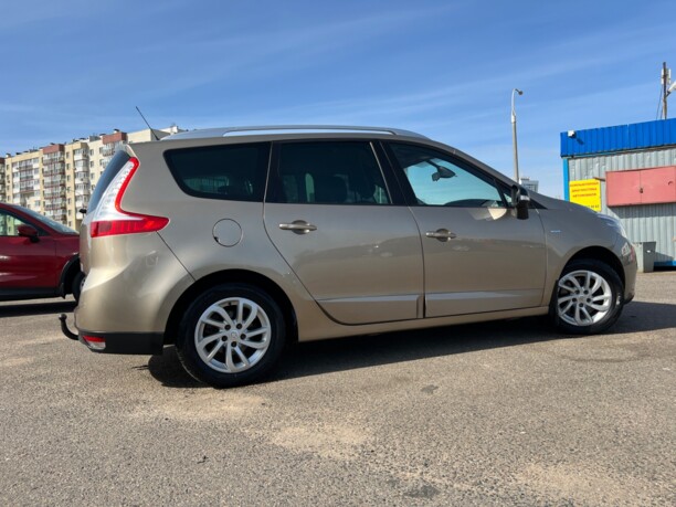 Renault Grand Scenic III · 2-й рестайлинг, 7 мест, 2014 г.